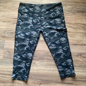 Fabletics Camo Capri Length Leggings - XL- Green/Gray/Black